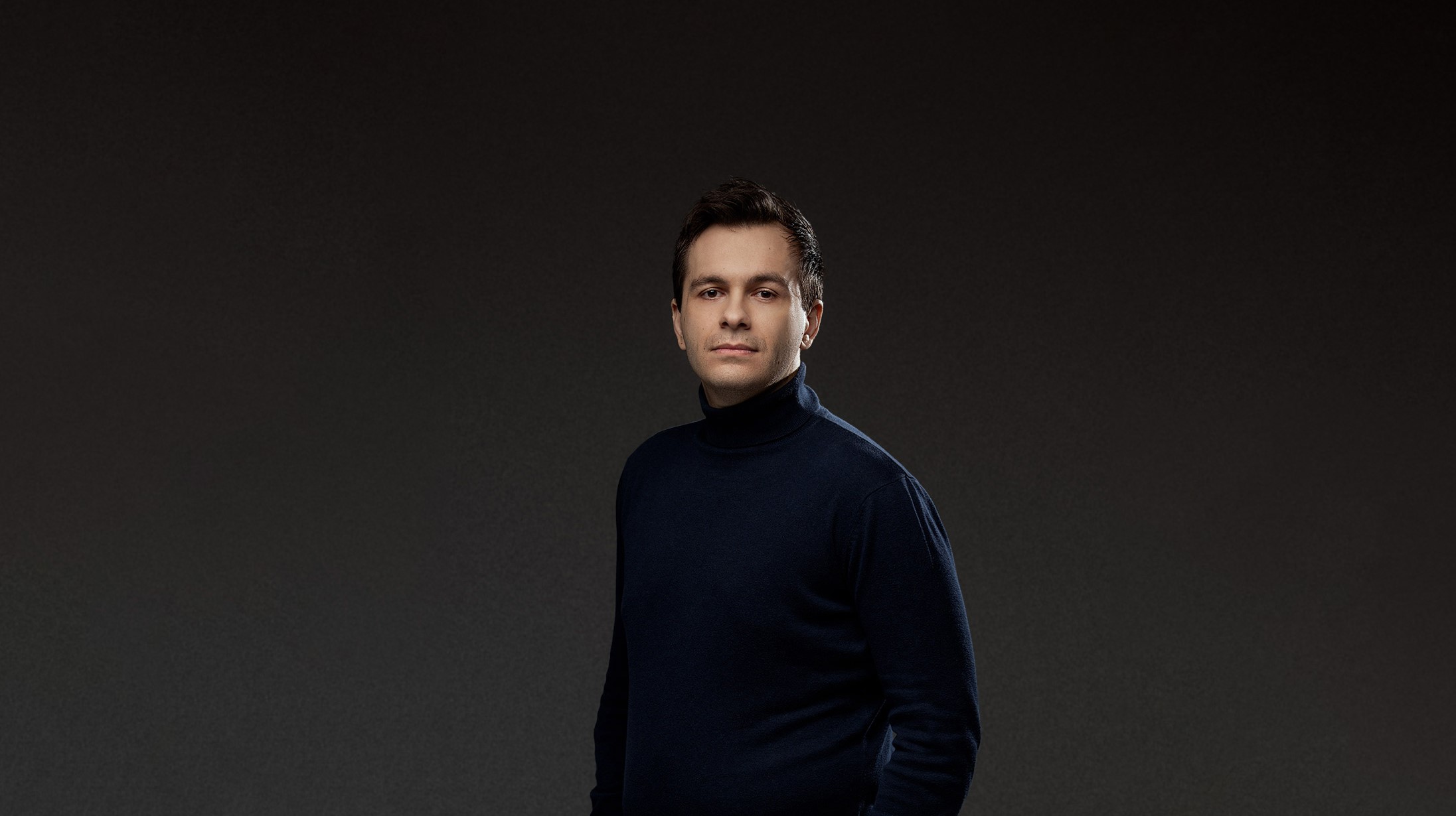 Máté Herczeg | bartione | contact | opera | singer